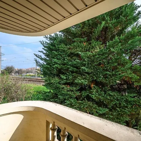 Prázdninový dům Le Marni Avec Parking Prive Menton