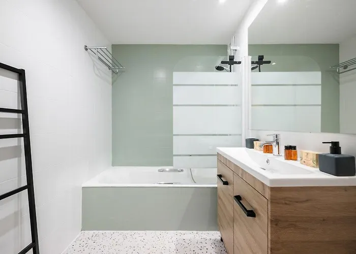 Le Marni Avec Parking Prive Apartmán Menton